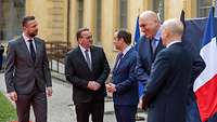 Verteidigungsminister beim Group of Five Treffen